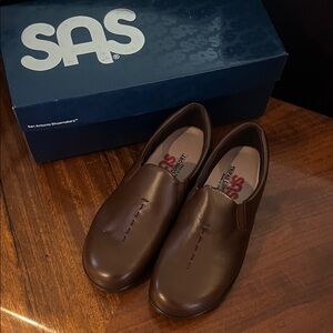 SAS Brown Leather Shoes sz 5.5